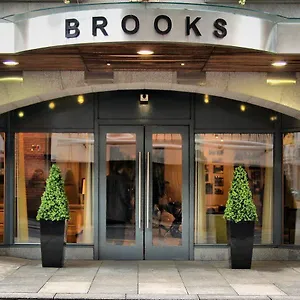 4* Hotell Brooks